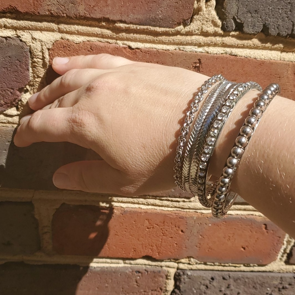RELISTED Silver colored 6 bangle set - Picture 2 of 2